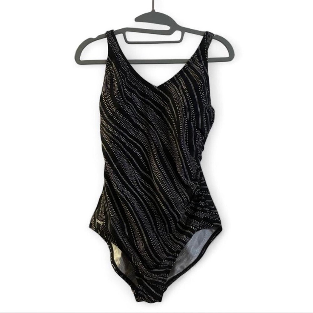 Women’s black and white one piece speedo bathing suit size 12